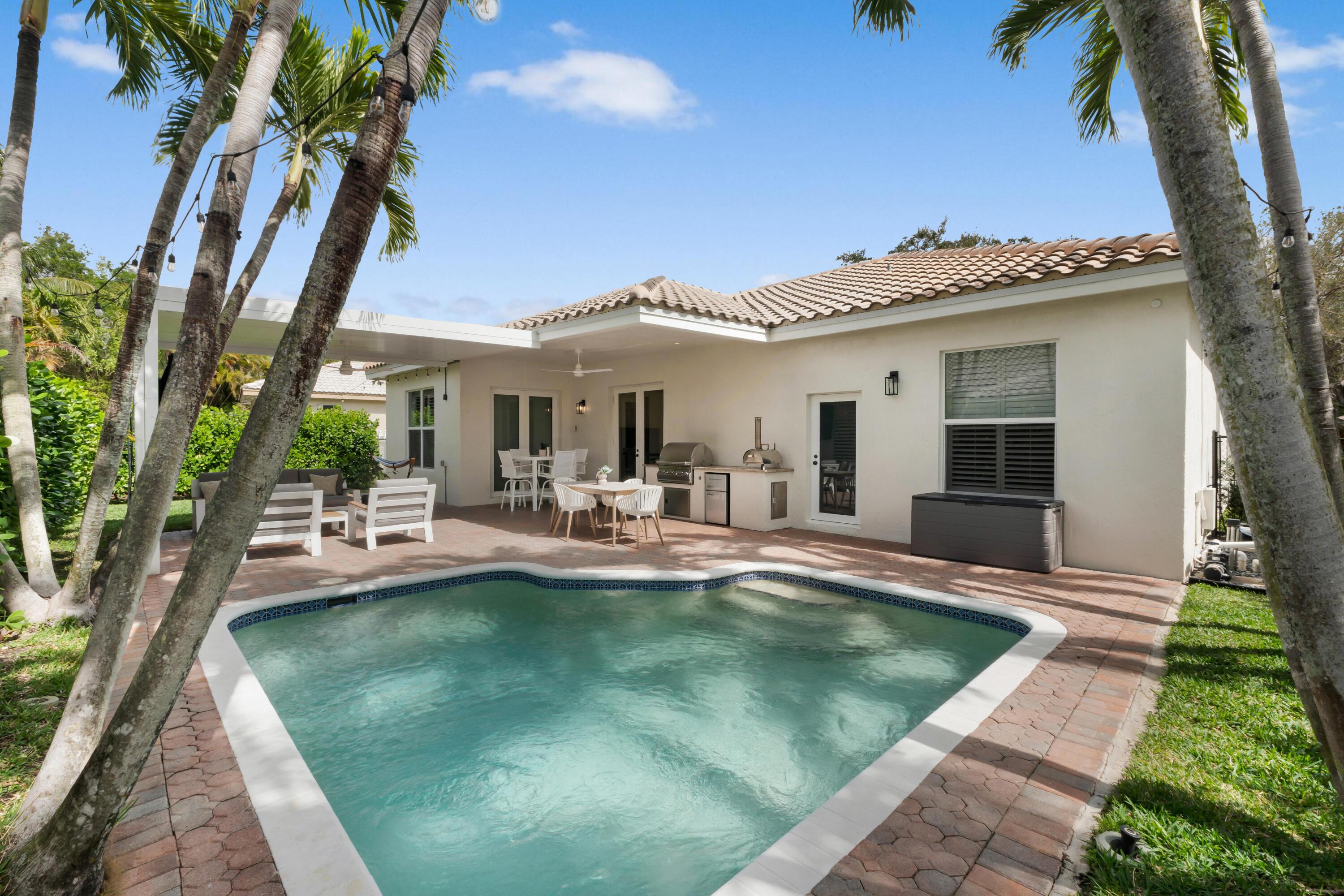 WYNDHAM CIRCLE - Residential