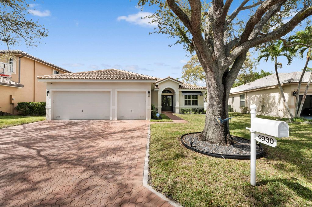 Photo of 4930 115th Way, Coral Springs, FL 33076 (MLS # B26002346)