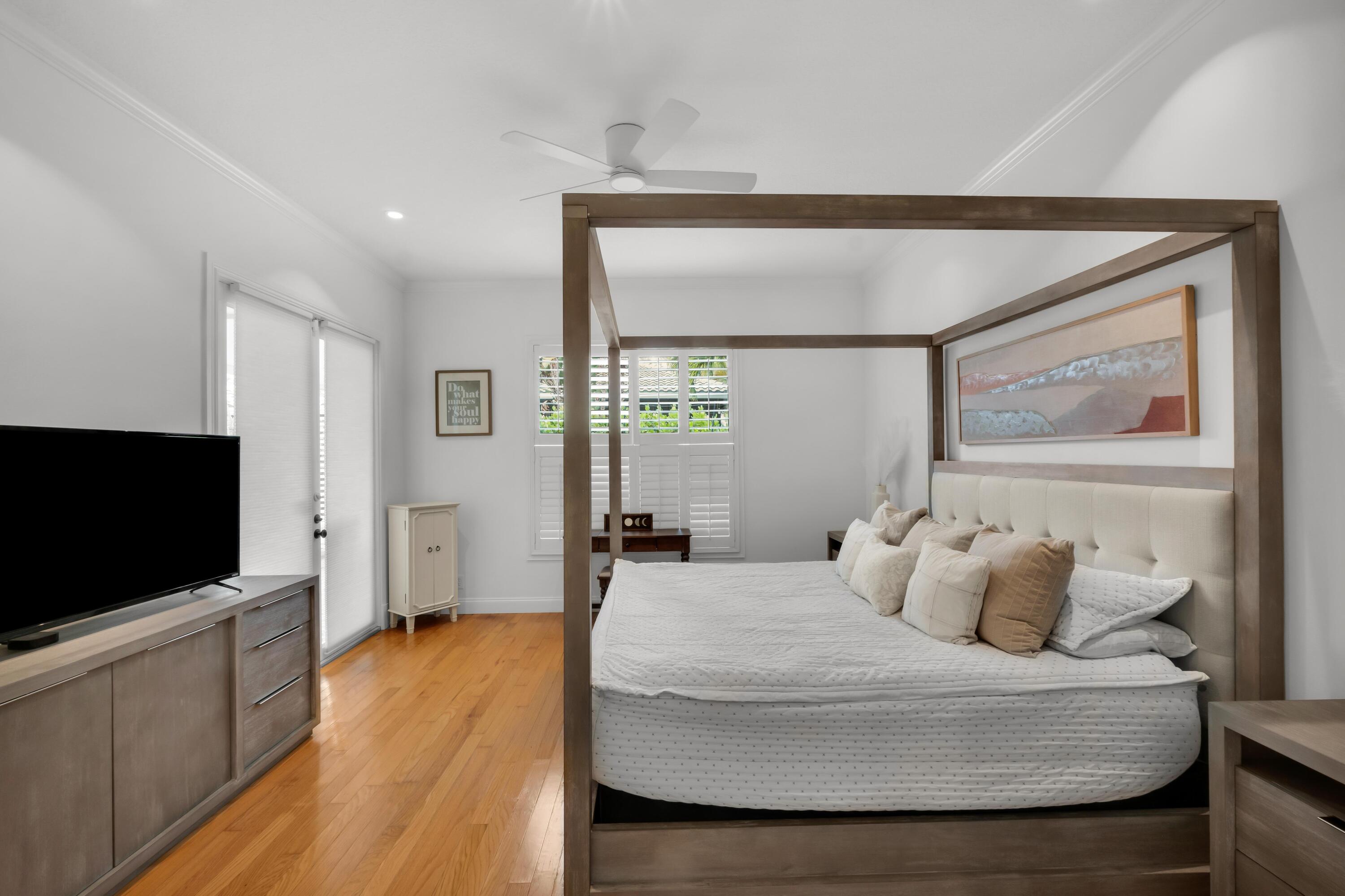 WYNDHAM CIRCLE - Residential