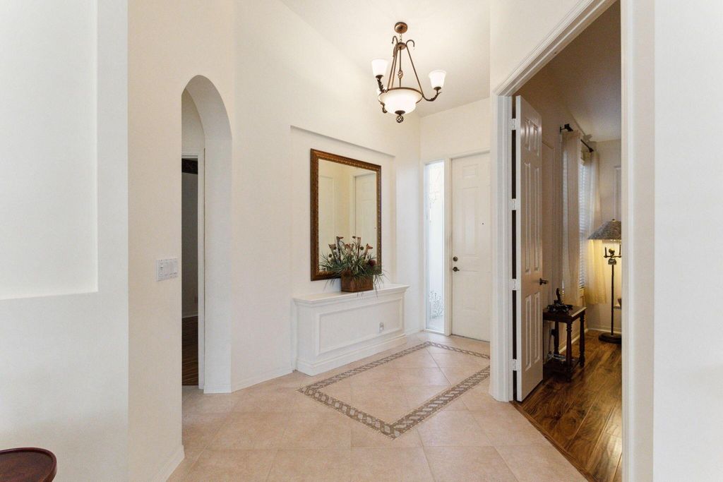 Photo of 13816 Via Da Vinci, Delray Beach, FL 33446 (MLS # R11038630)