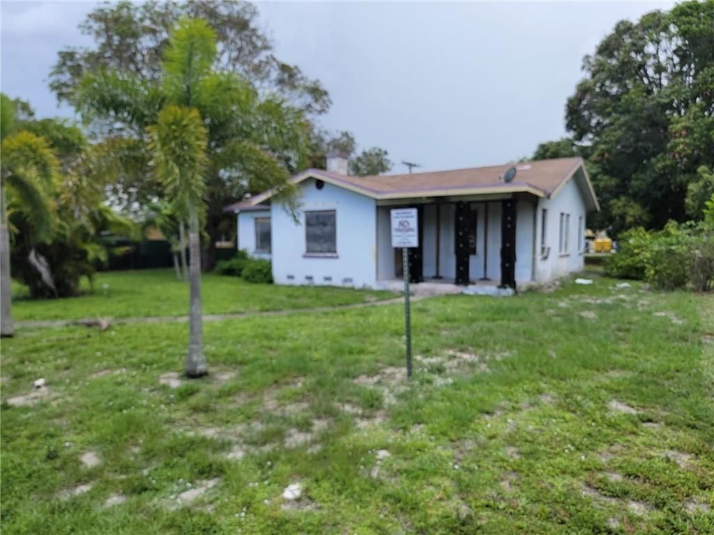 Photo of 108 NW 4th Ave, Delray Beach, FL 33444 (MLS # F10384998)