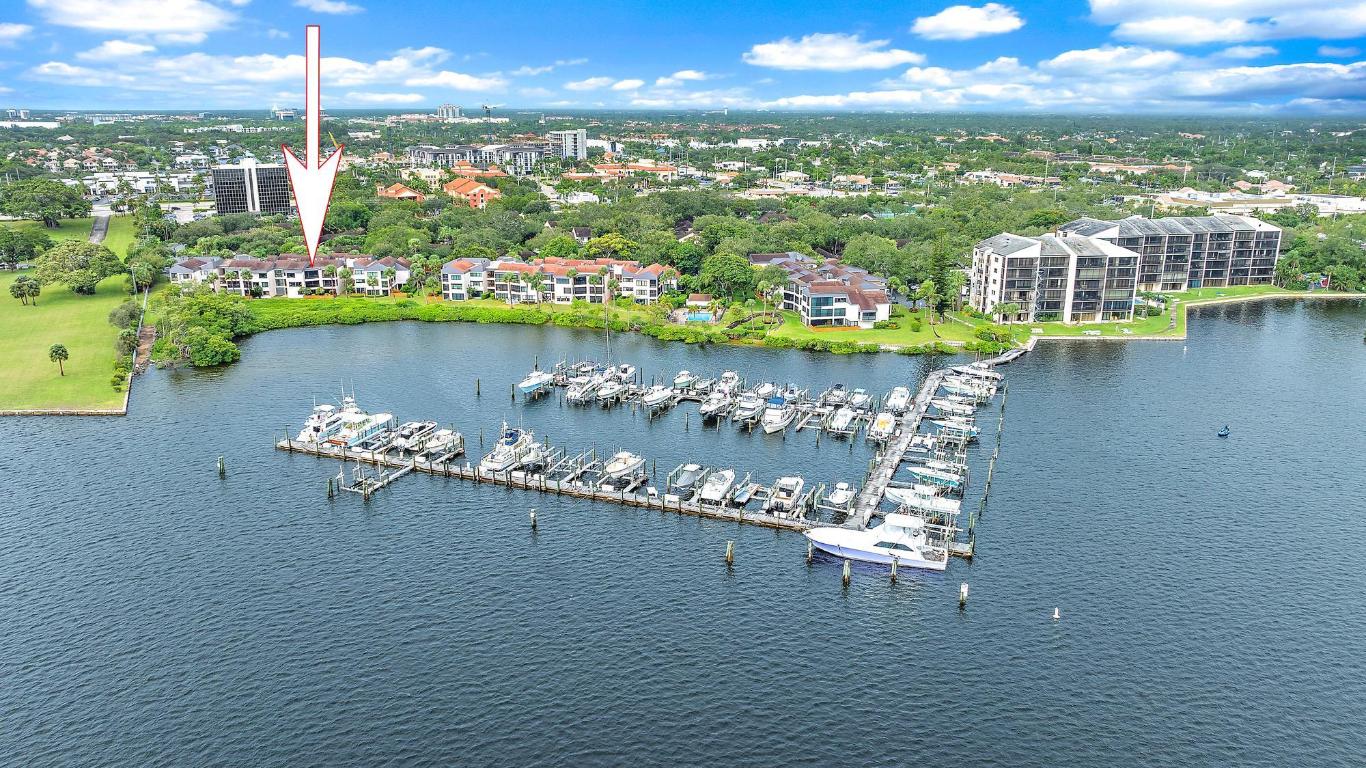 TWELVE OAKS CONDO - Residential