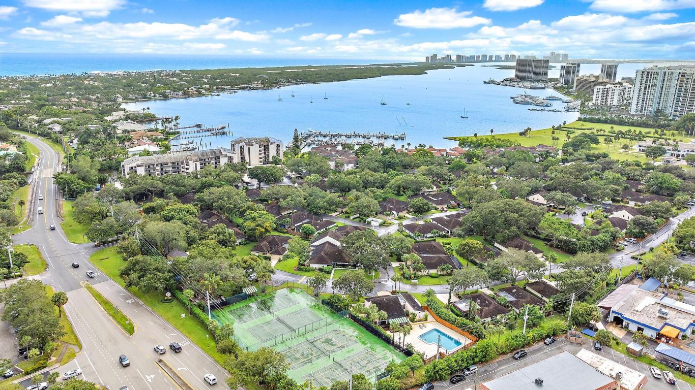 TWELVE OAKS CONDO - Residential