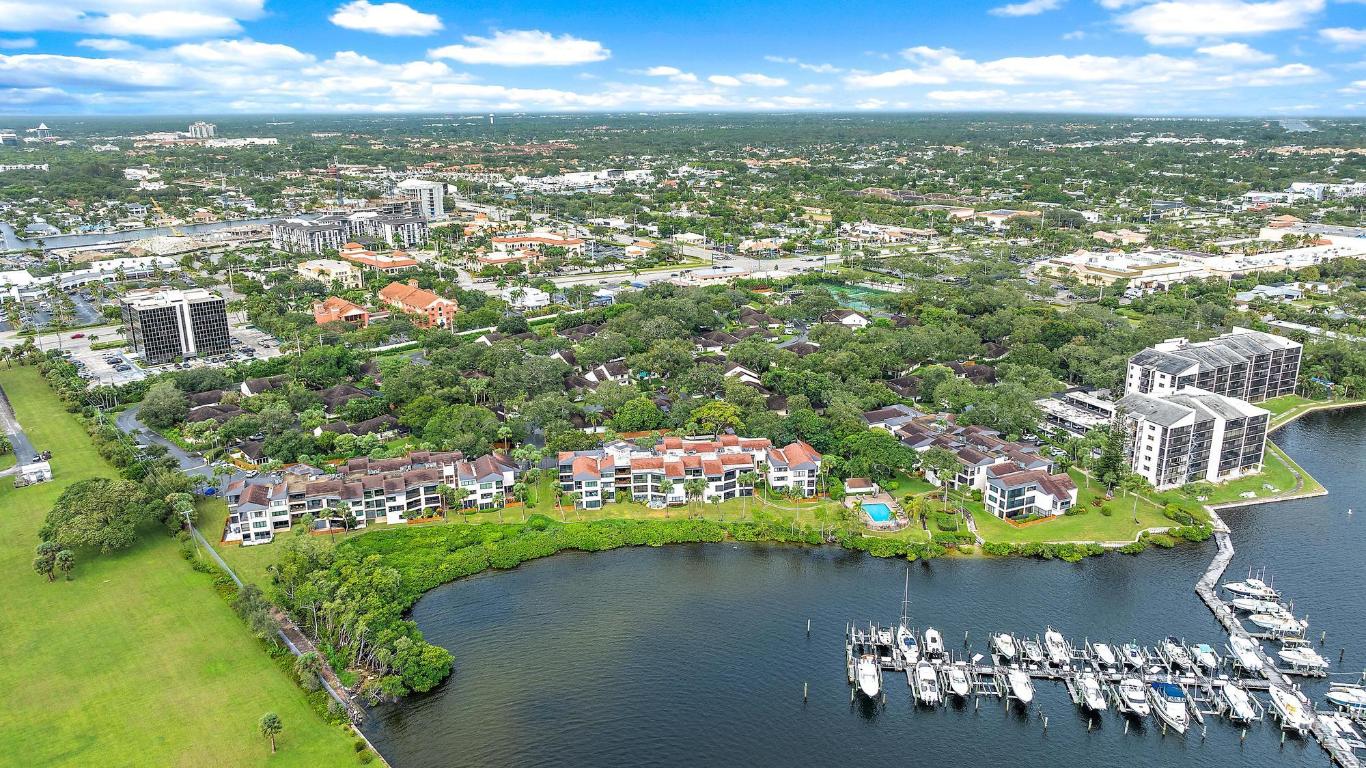 TWELVE OAKS CONDO - Residential