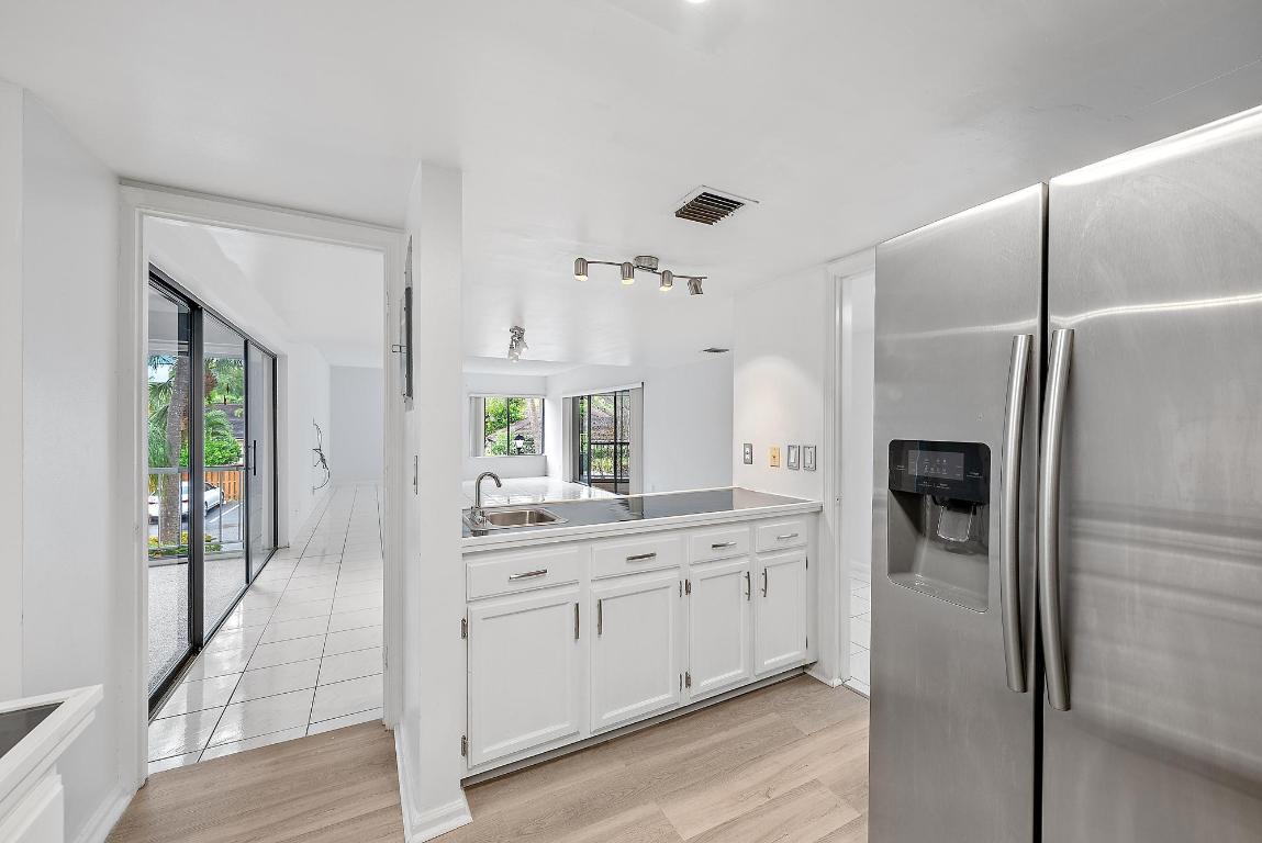 TWELVE OAKS CONDO - Residential