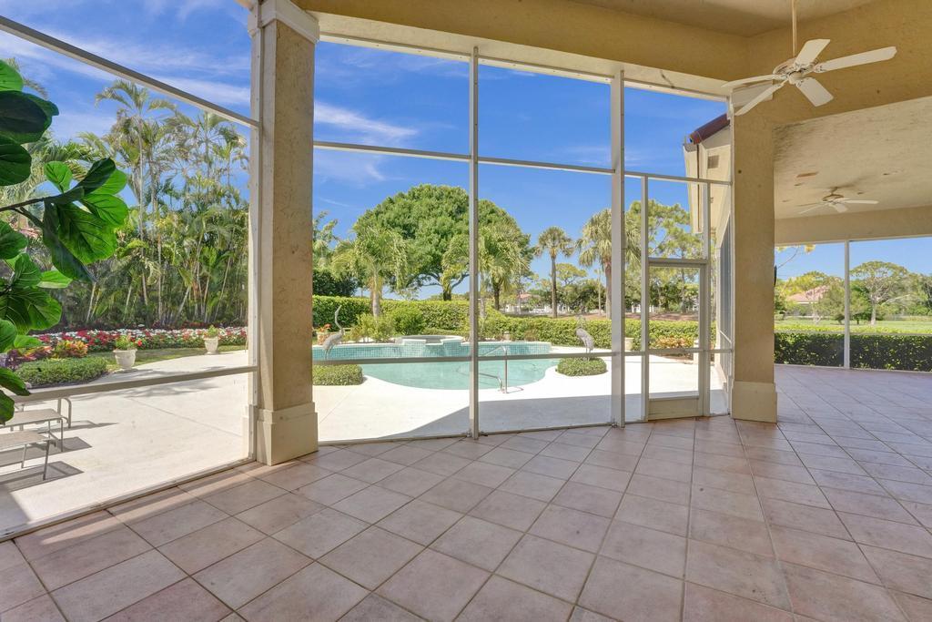 ADMIRALS COVE - Residential