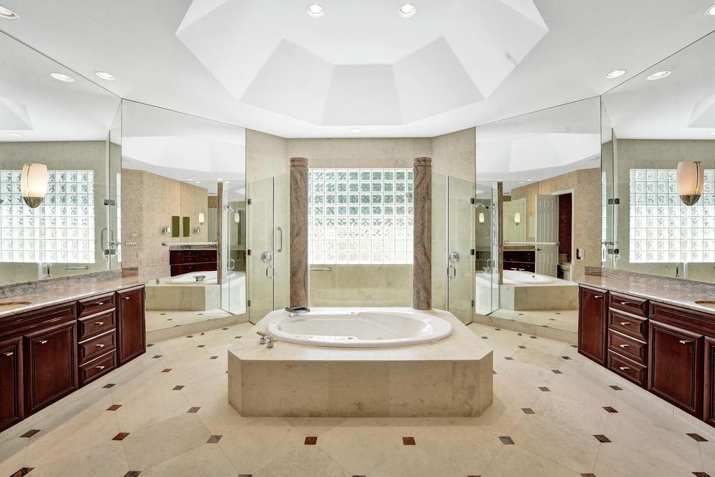 ADMIRALS COVE - Residential