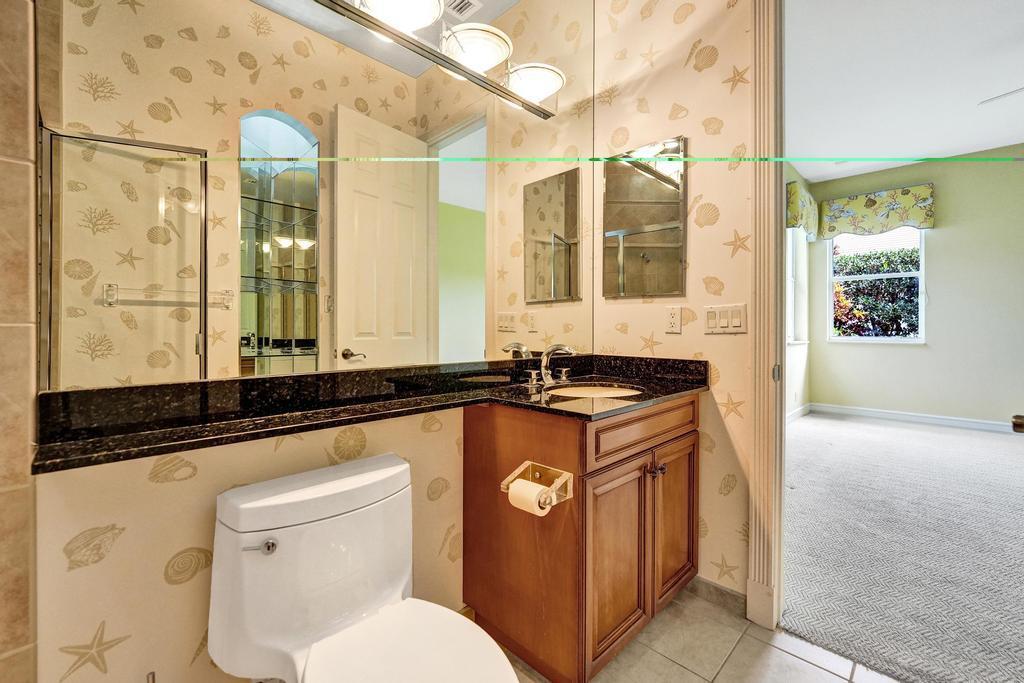 ADMIRALS COVE - Residential