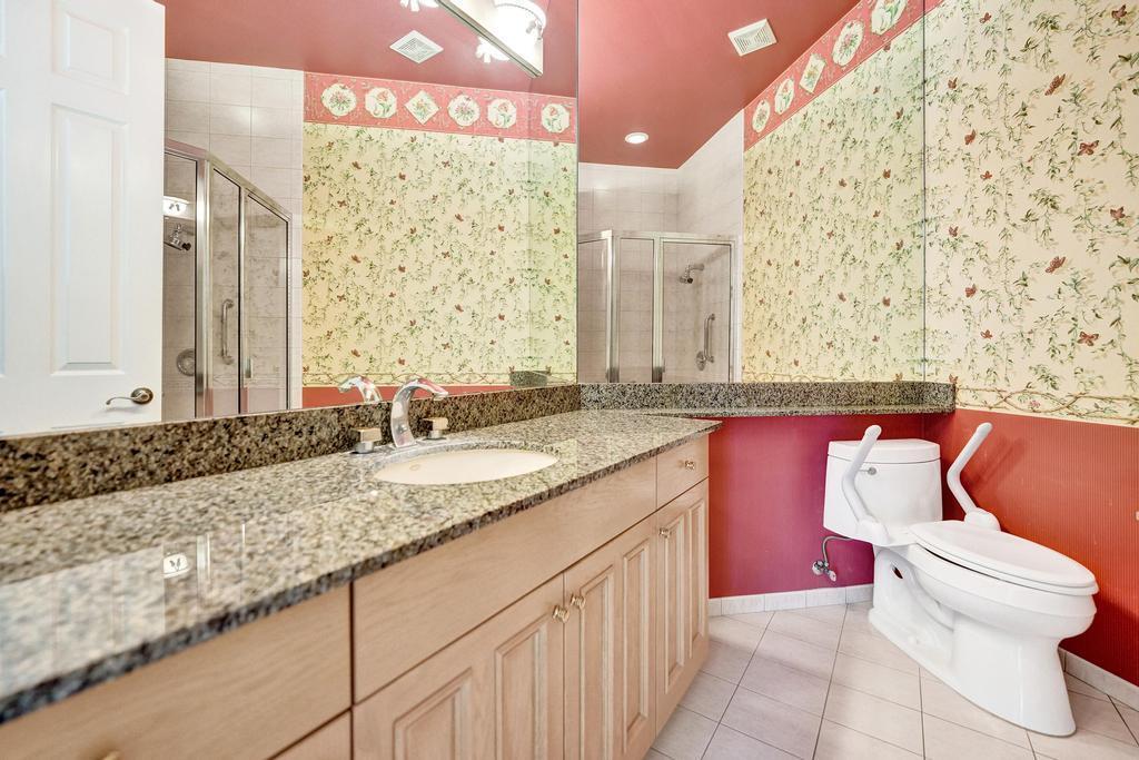 ADMIRALS COVE - Residential