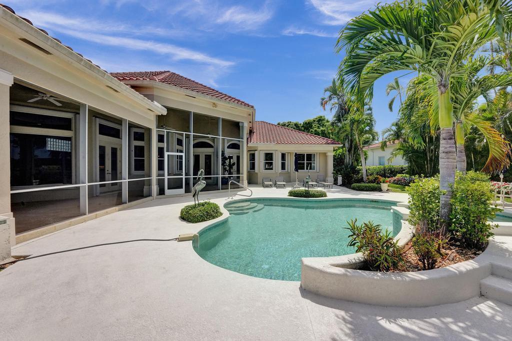 ADMIRALS COVE - Residential