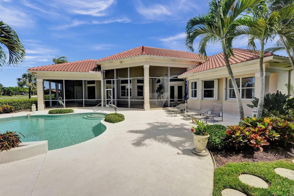 ADMIRALS COVE - Residential