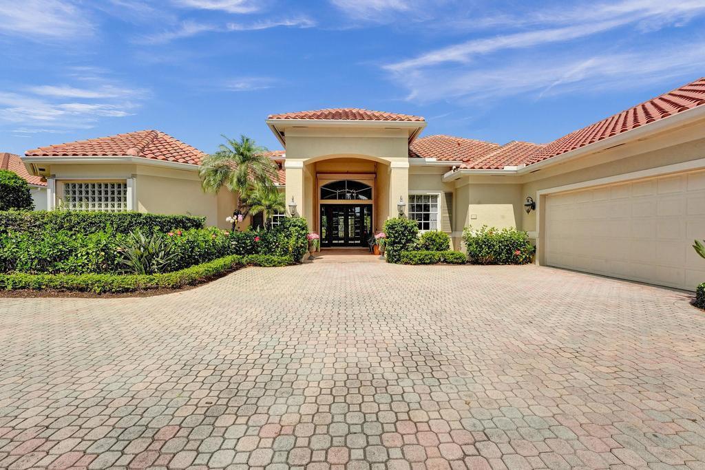 ADMIRALS COVE - Residential