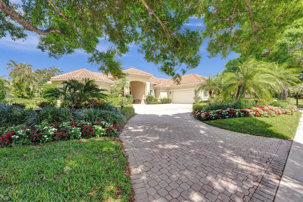 ADMIRALS COVE - Residential