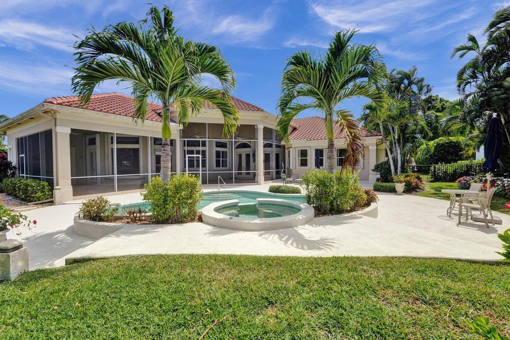 ADMIRALS COVE - Residential