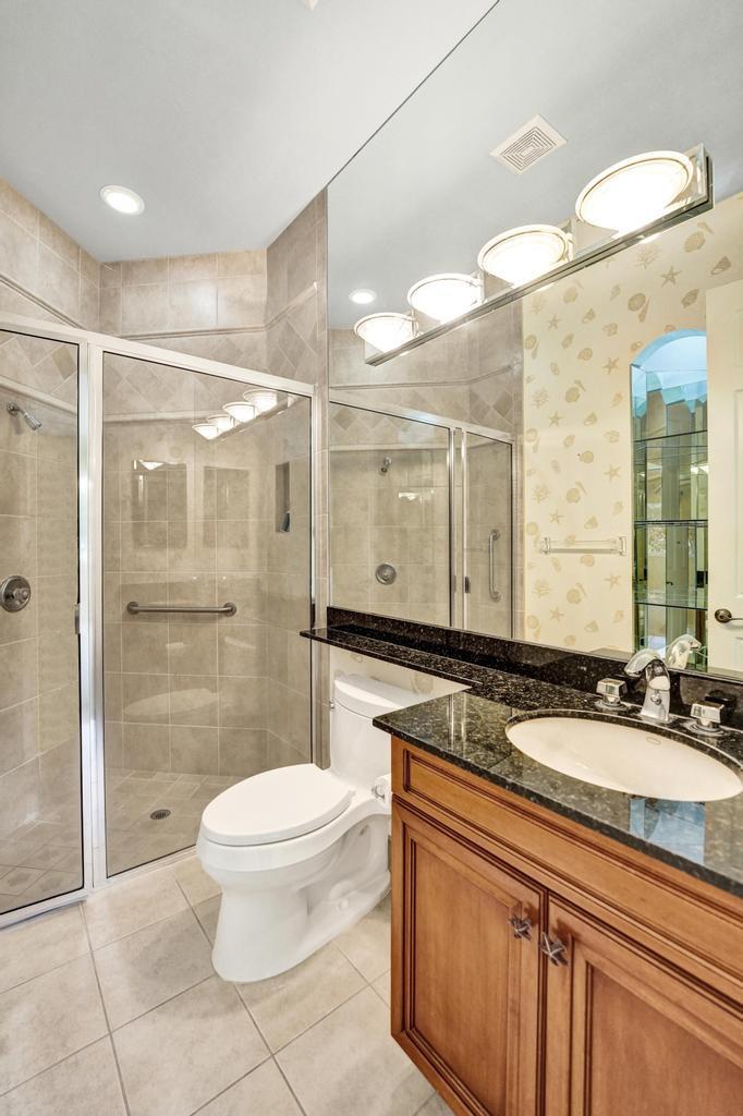 ADMIRALS COVE - Residential