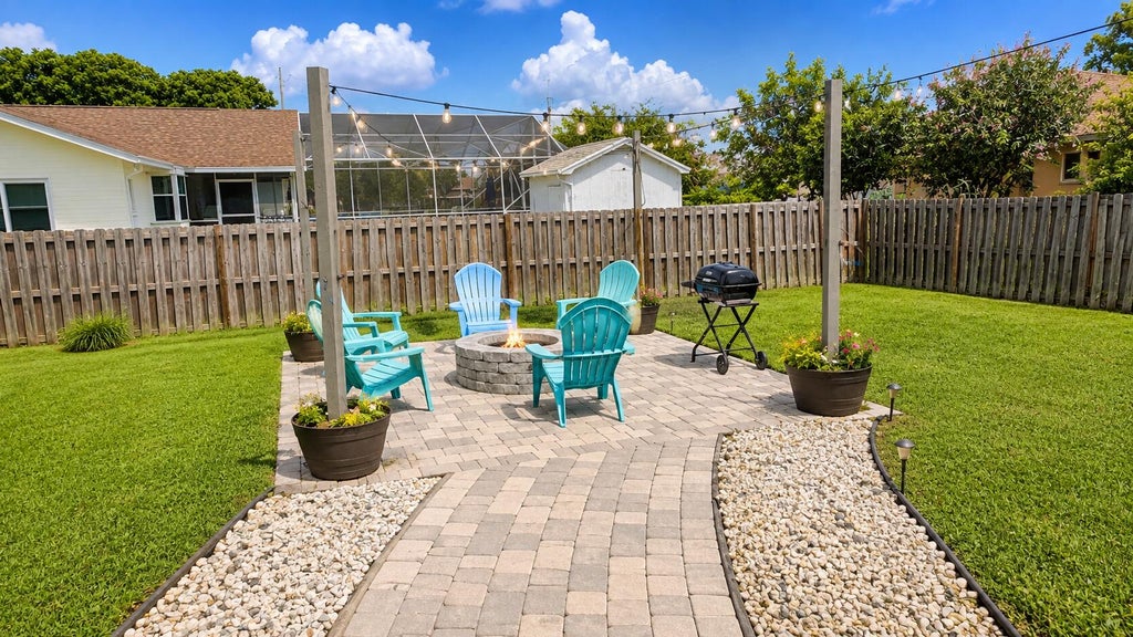 Photo of 757 SE LIGHTHOUSE Avenue, Port Saint Lucie, FL 34983 (MLS # B26065385)