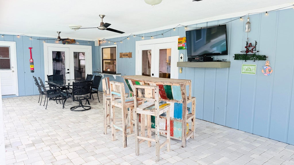 Photo of 757 SE LIGHTHOUSE Avenue, Port Saint Lucie, FL 34983 (MLS # B26065385)