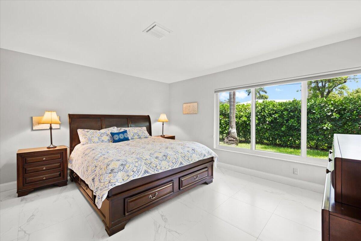 1431 S Ocean Boulevard 68