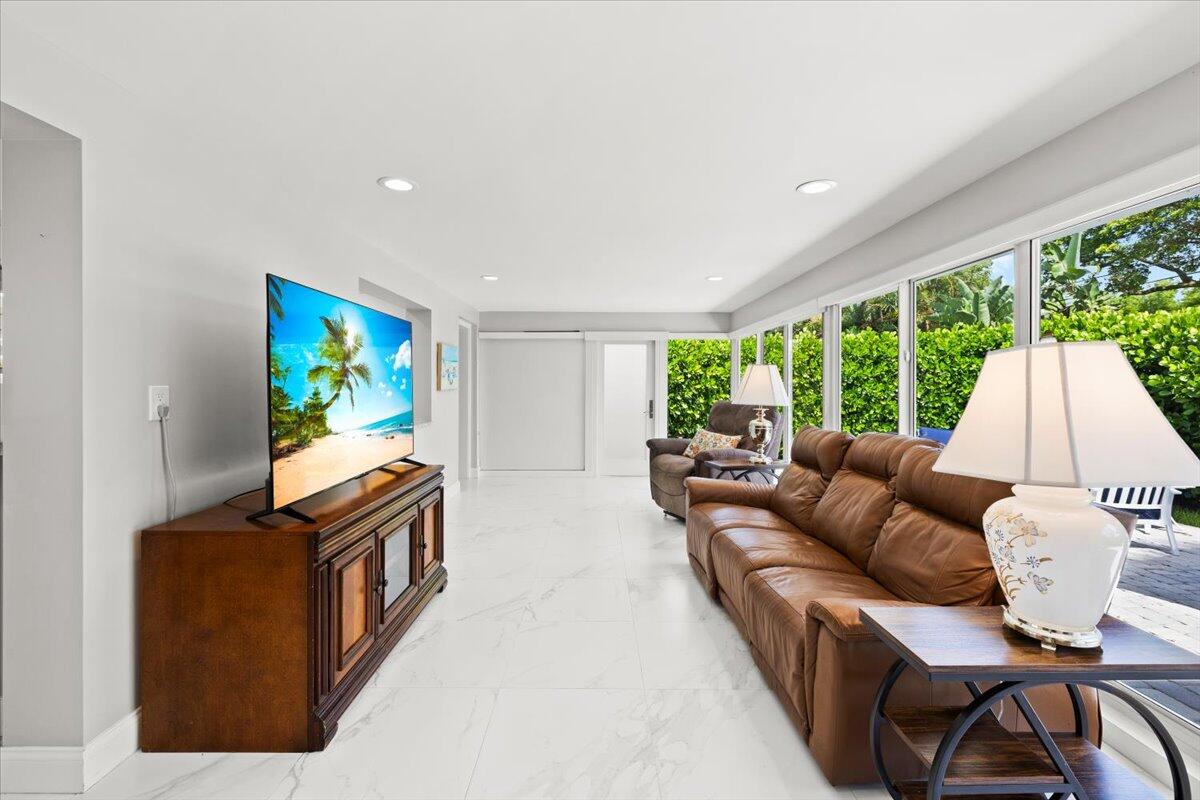 1431 S Ocean Boulevard 68