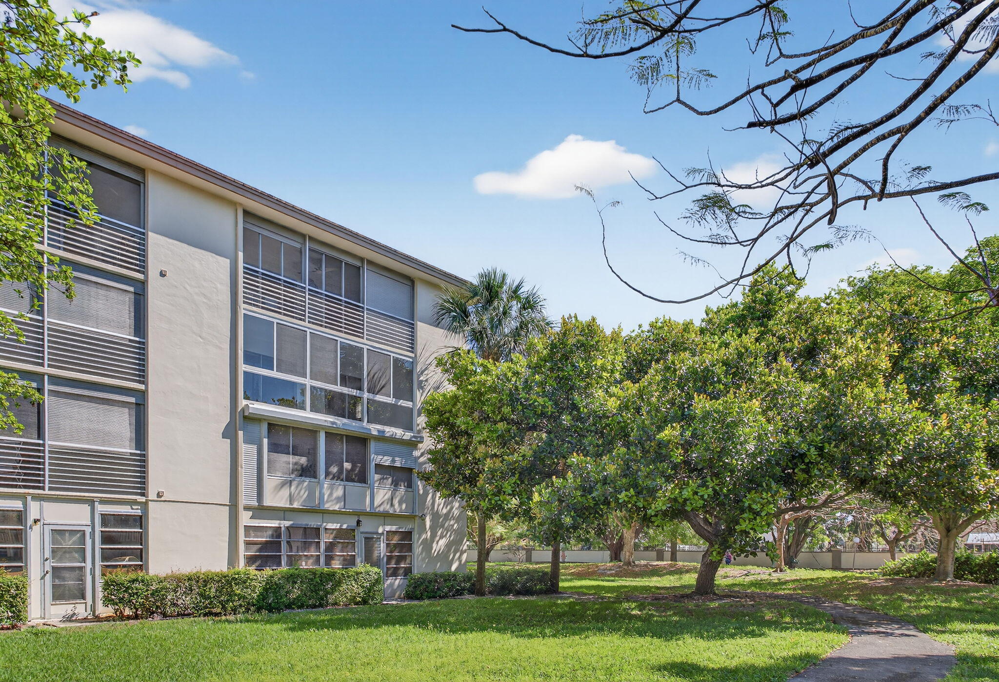 WYNMOOR VILLAGE - Residential