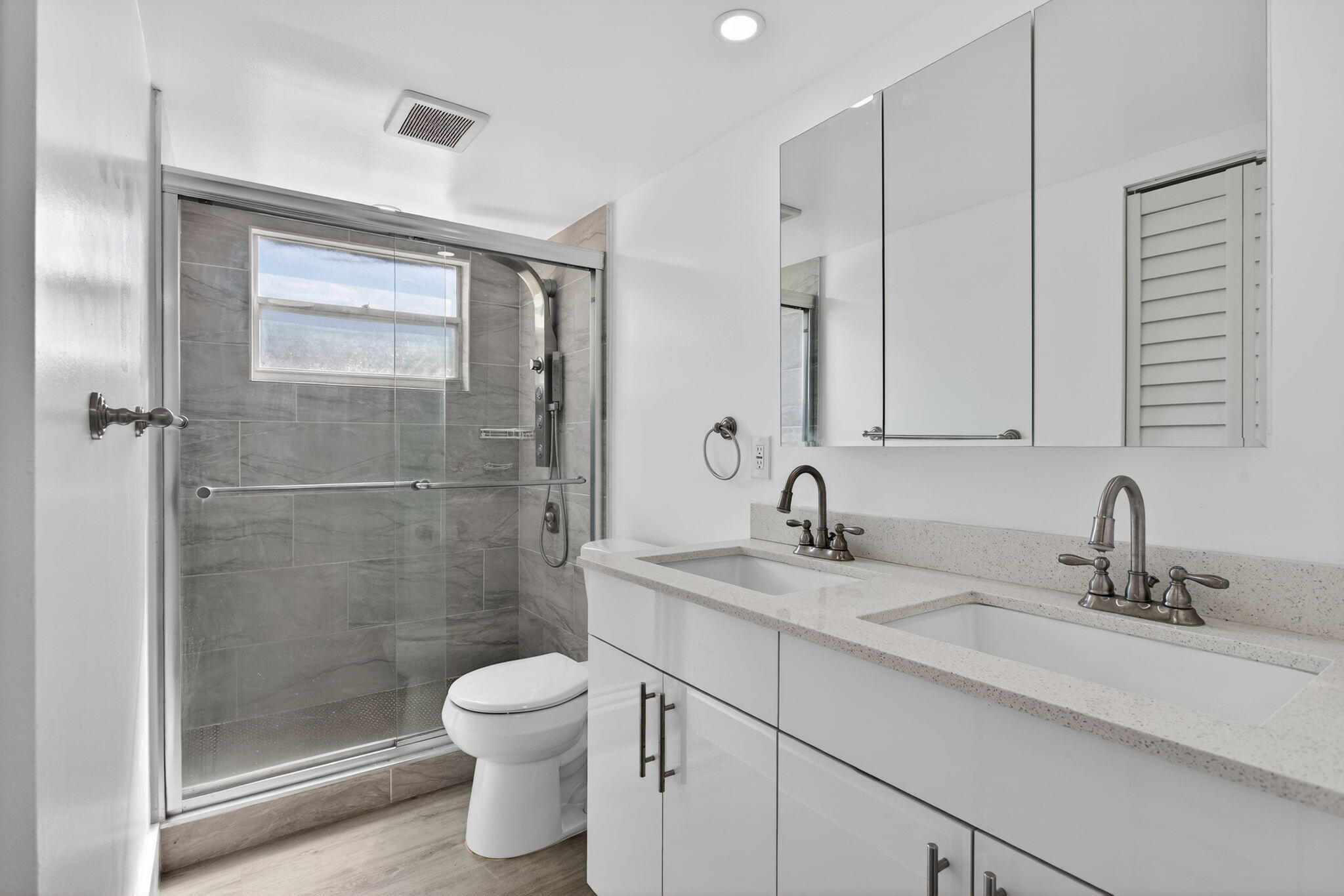 WYNMOOR VILLAGE - Residential