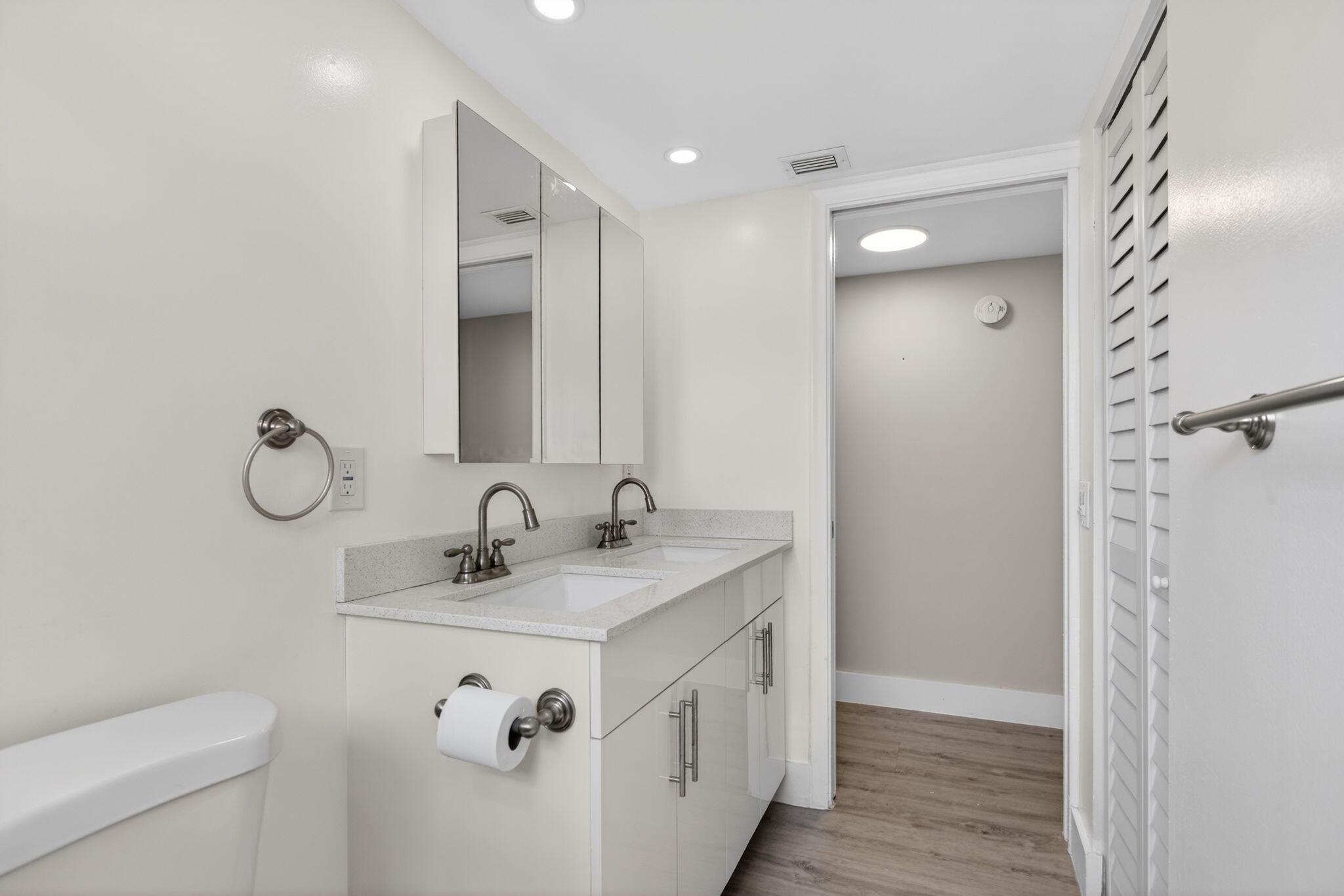 WYNMOOR VILLAGE - Residential