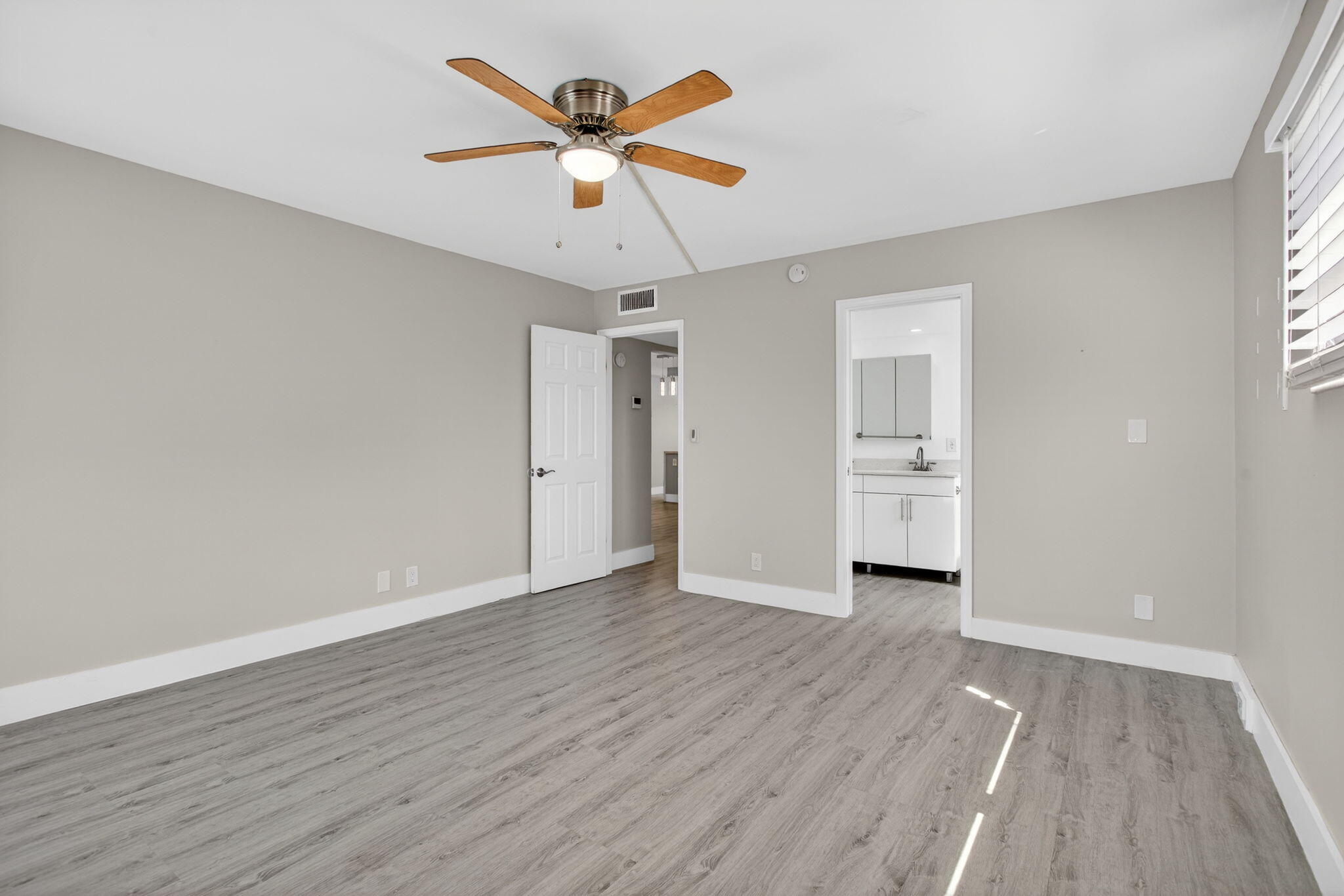 WYNMOOR VILLAGE - Residential