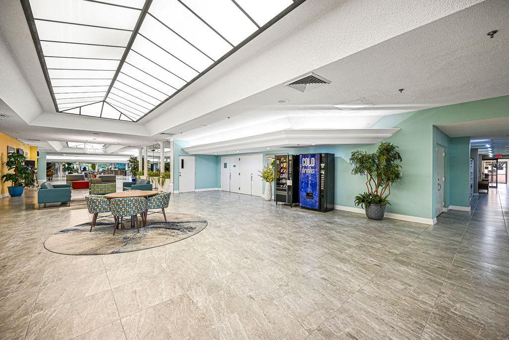 Sunrise Lakes - Residential