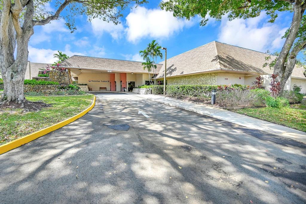 Sunrise Lakes - Residential