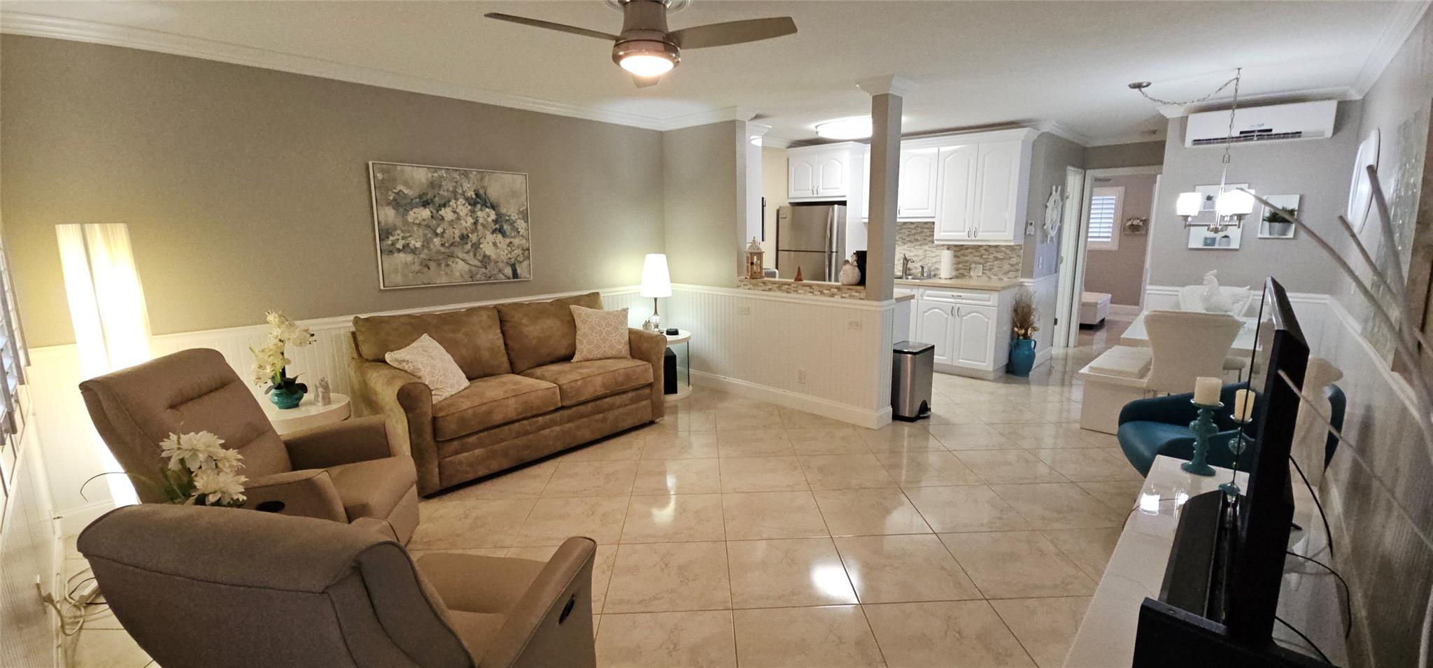 Welcome to your new coastal retreat! This charmin one bedroom co-op offers a cozy, laid-back atmosphere just a short stroll from the beach. With its inviting open plan living space, you' enjoy effortless relaxation and easy entertaining. All impact windows, 2 mini split Air Conditioner unit, tankless water heater and central vacuum. Enjoy the convenience of nearby shops and cafes, all while savoring the serene beachside vibe. No land lease.