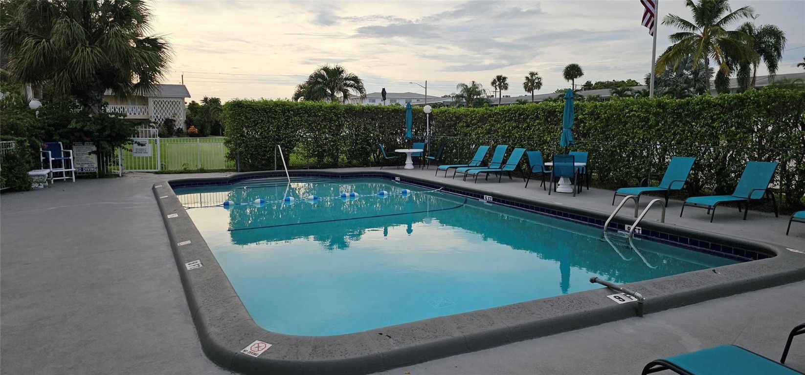 BERKELEY DIPLOMAT - Residential