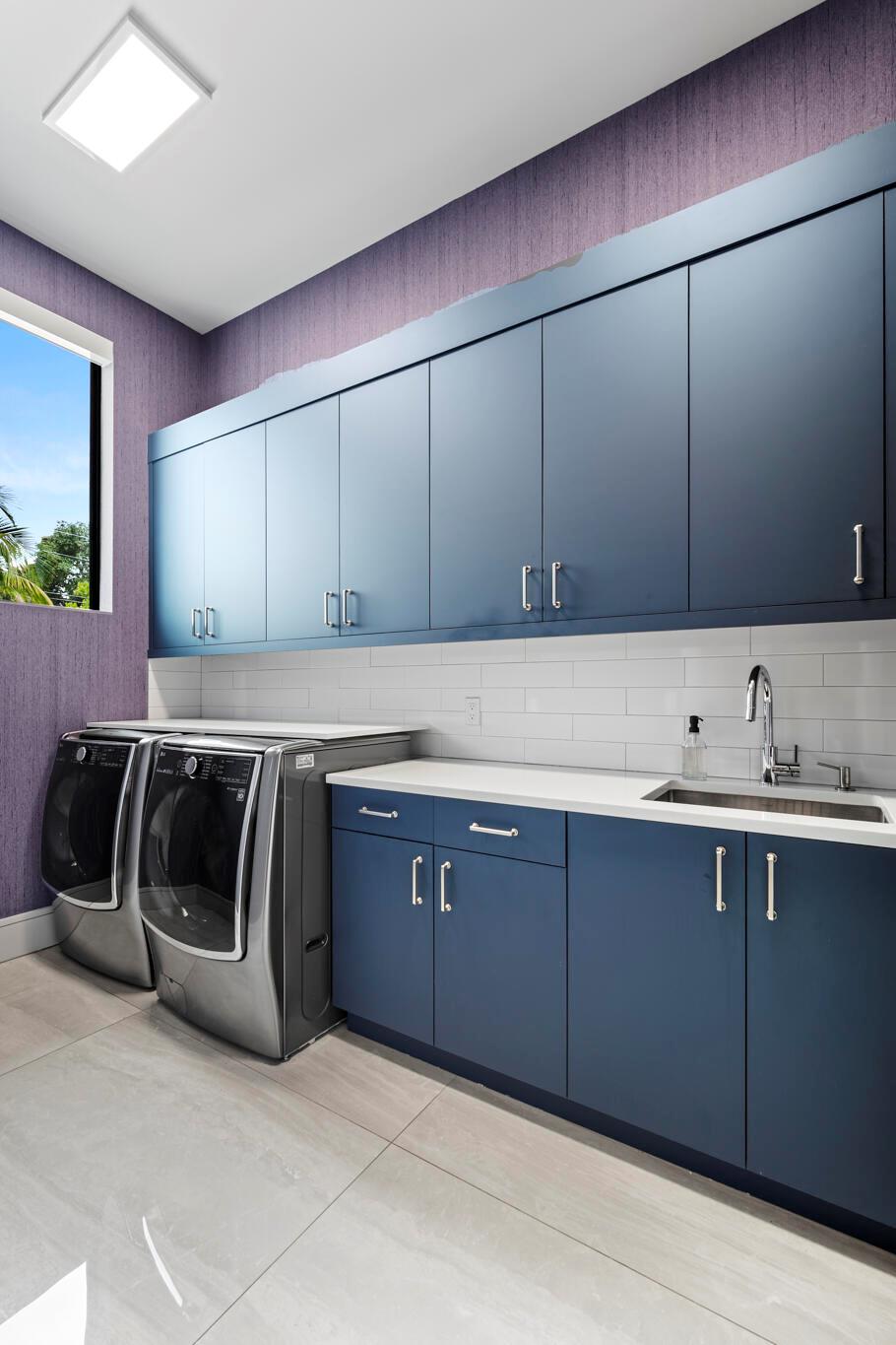 CAMPUS HEIGHTS - Residential