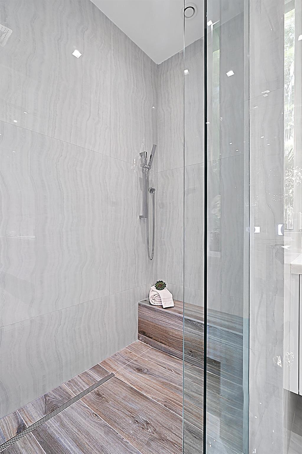 CAMPUS HEIGHTS - Residential