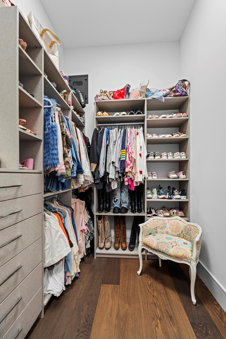 CAMPUS HEIGHTS - Residential