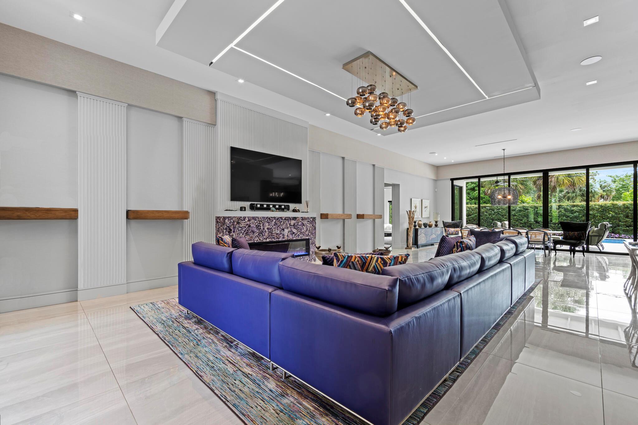 CAMPUS HEIGHTS - Residential