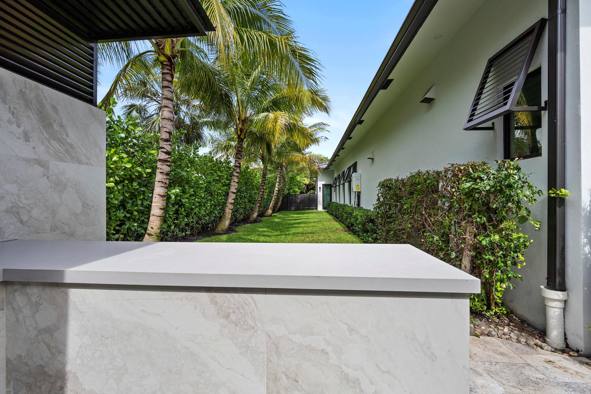 CAMPUS HEIGHTS - Residential