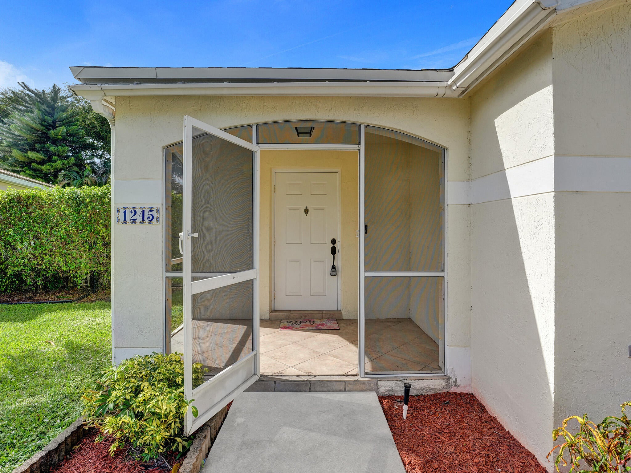 1245 SW 46TH Way