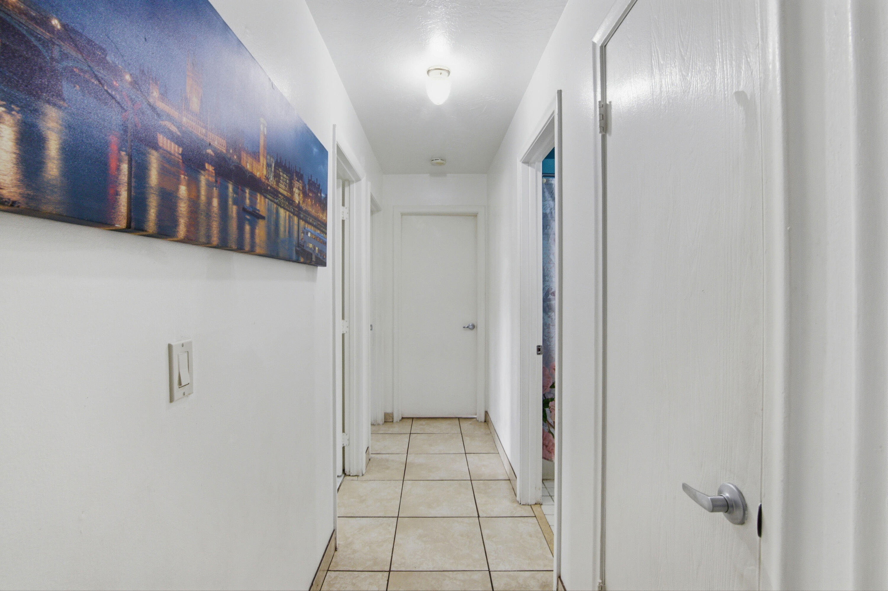 NORTH LAUDERDALE VILLAGE SEC 1 74-22 B LOT 33 BLK - Residential