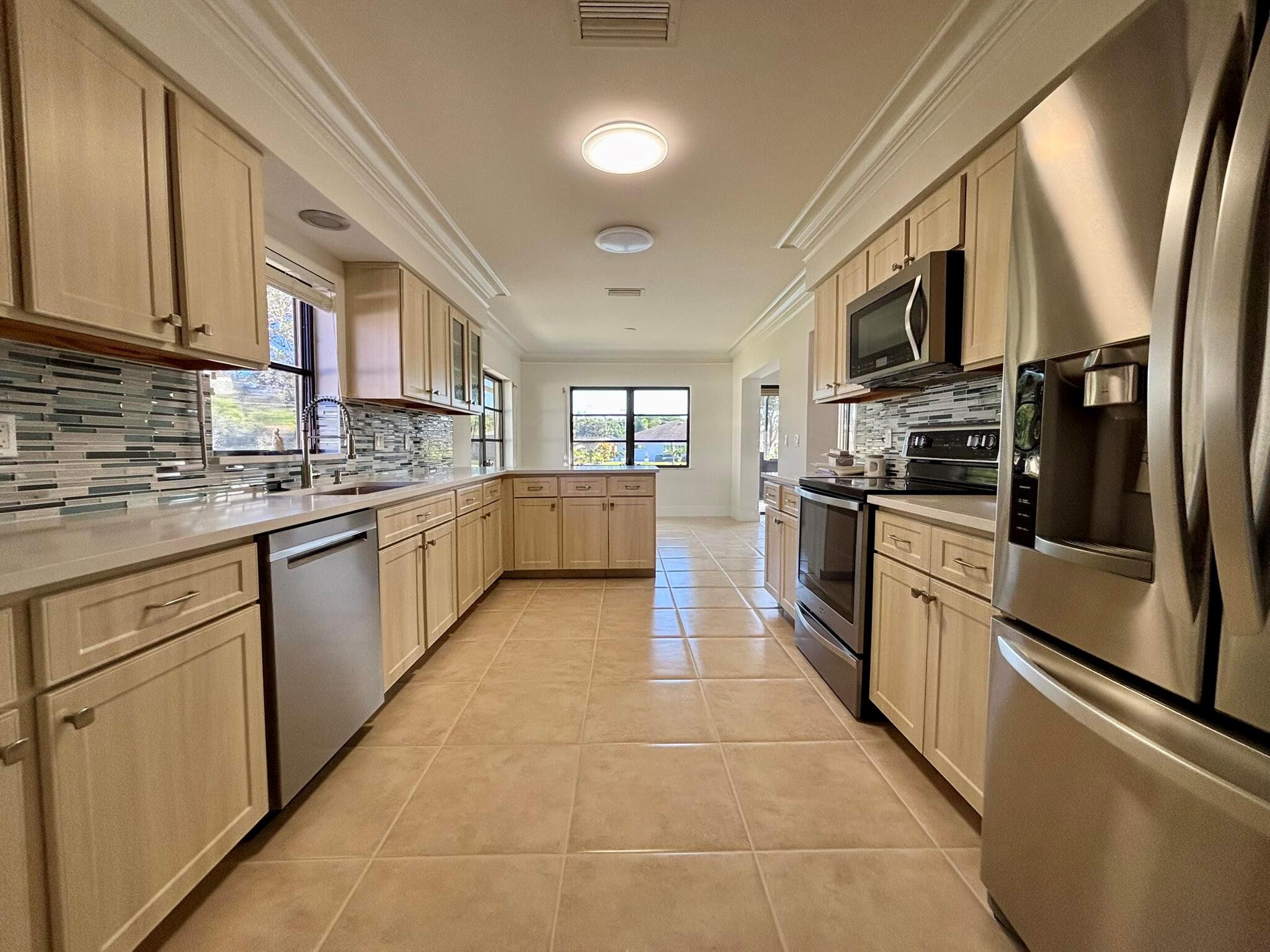 10920 Ventura Circle