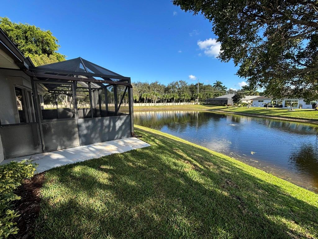 Photo of 10920 Ventura Circle, Boynton Beach, FL 33436 (MLS # R11143741)