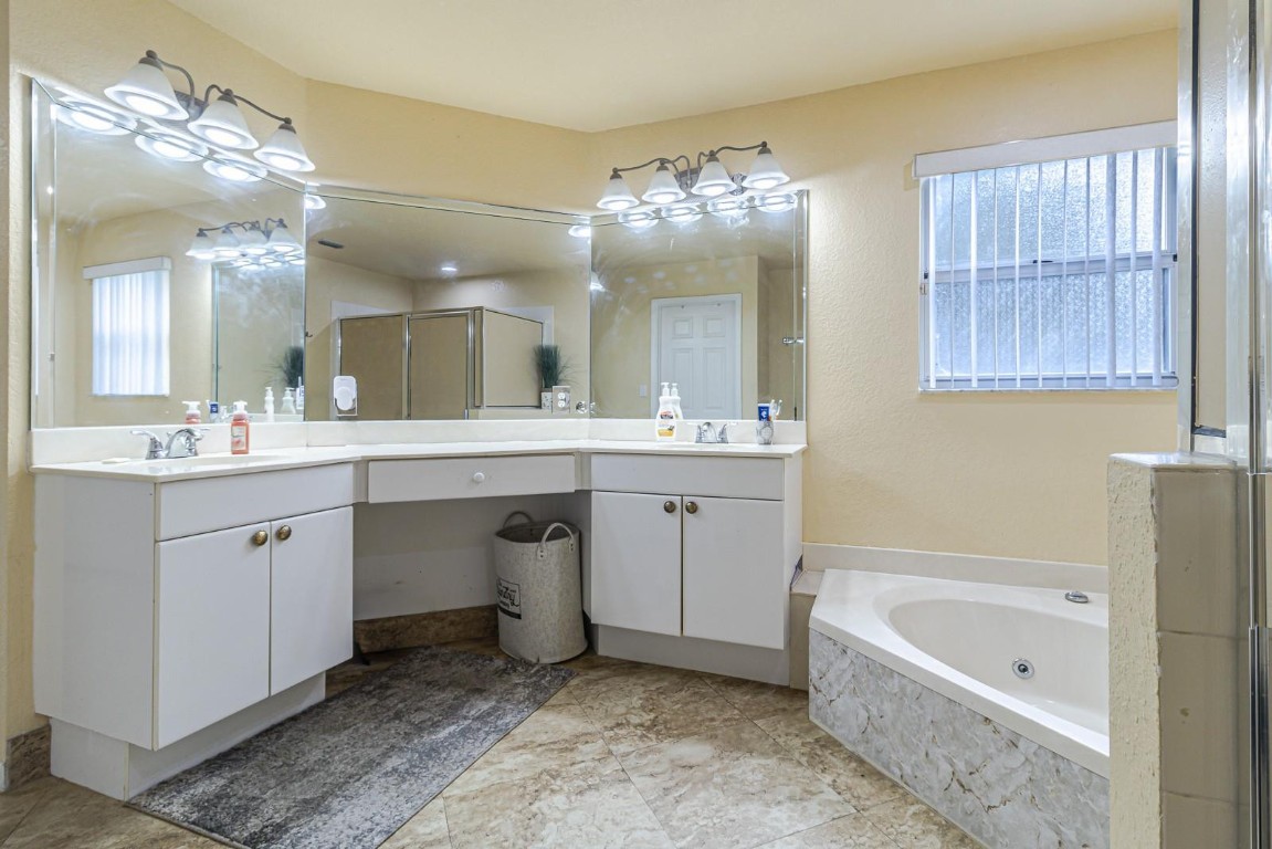 New Orleans Lakesites - Residential