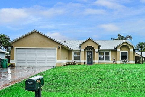 A home in Port St Lucie