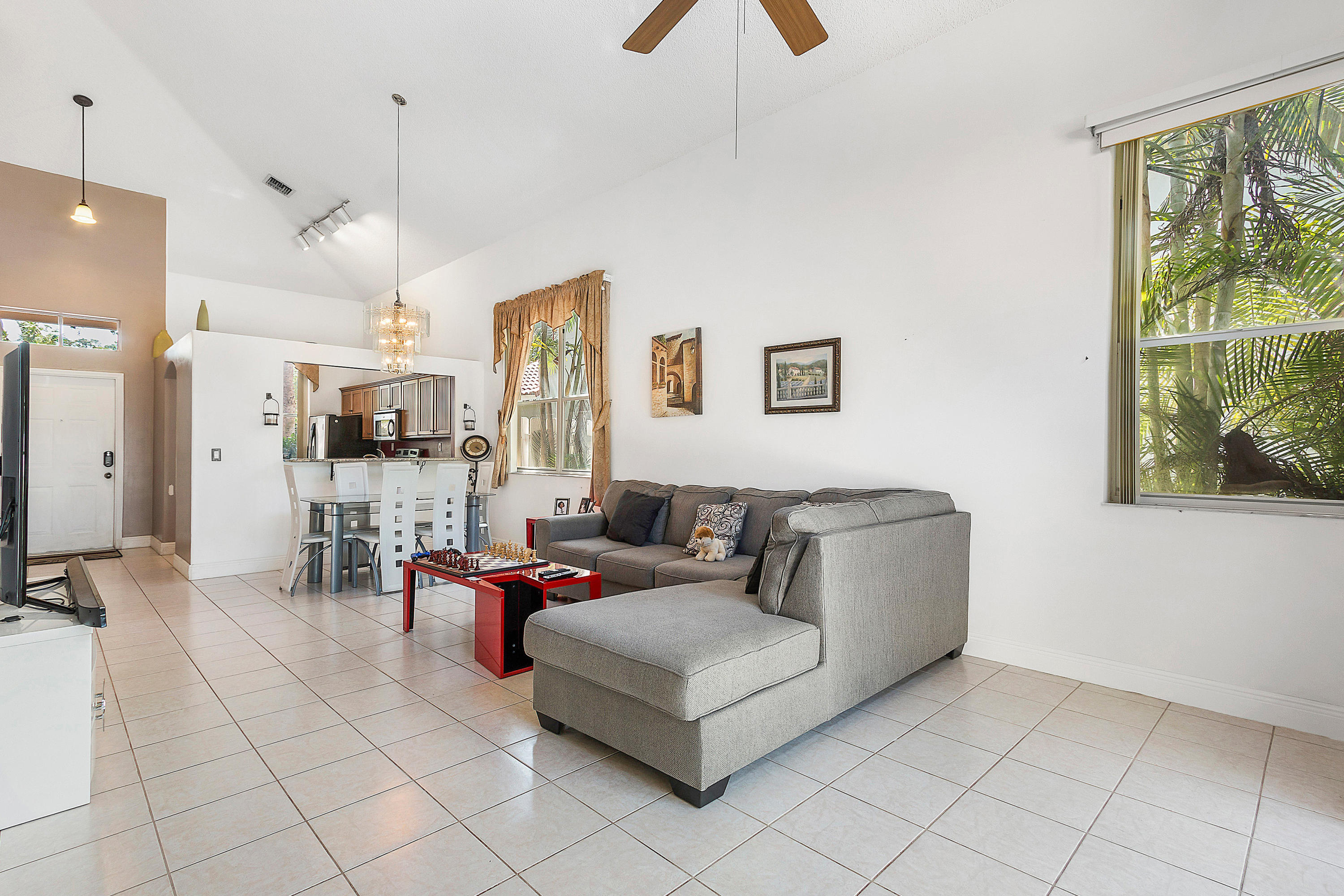 WINSTON TRAILS - Residential