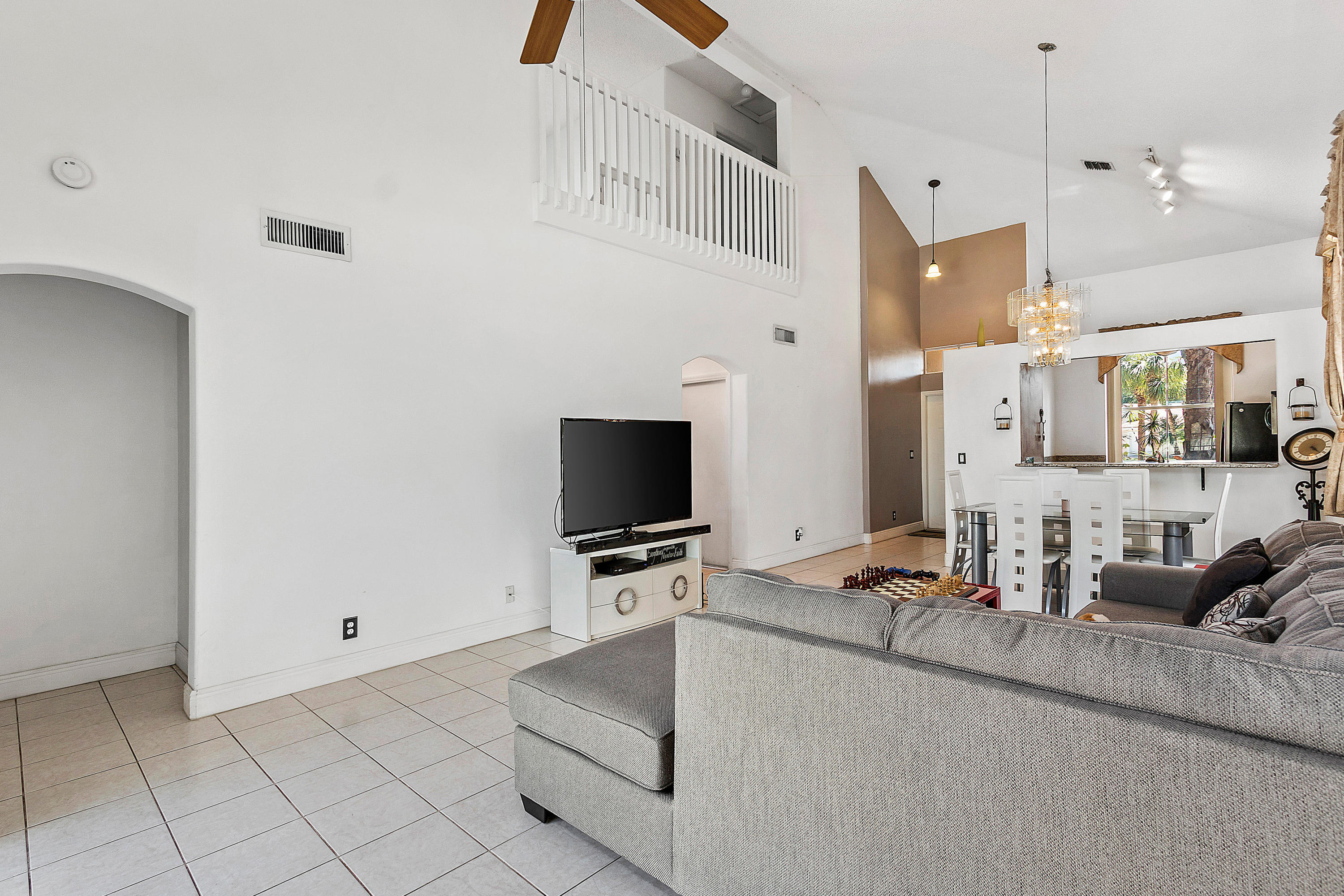 WINSTON TRAILS - Residential