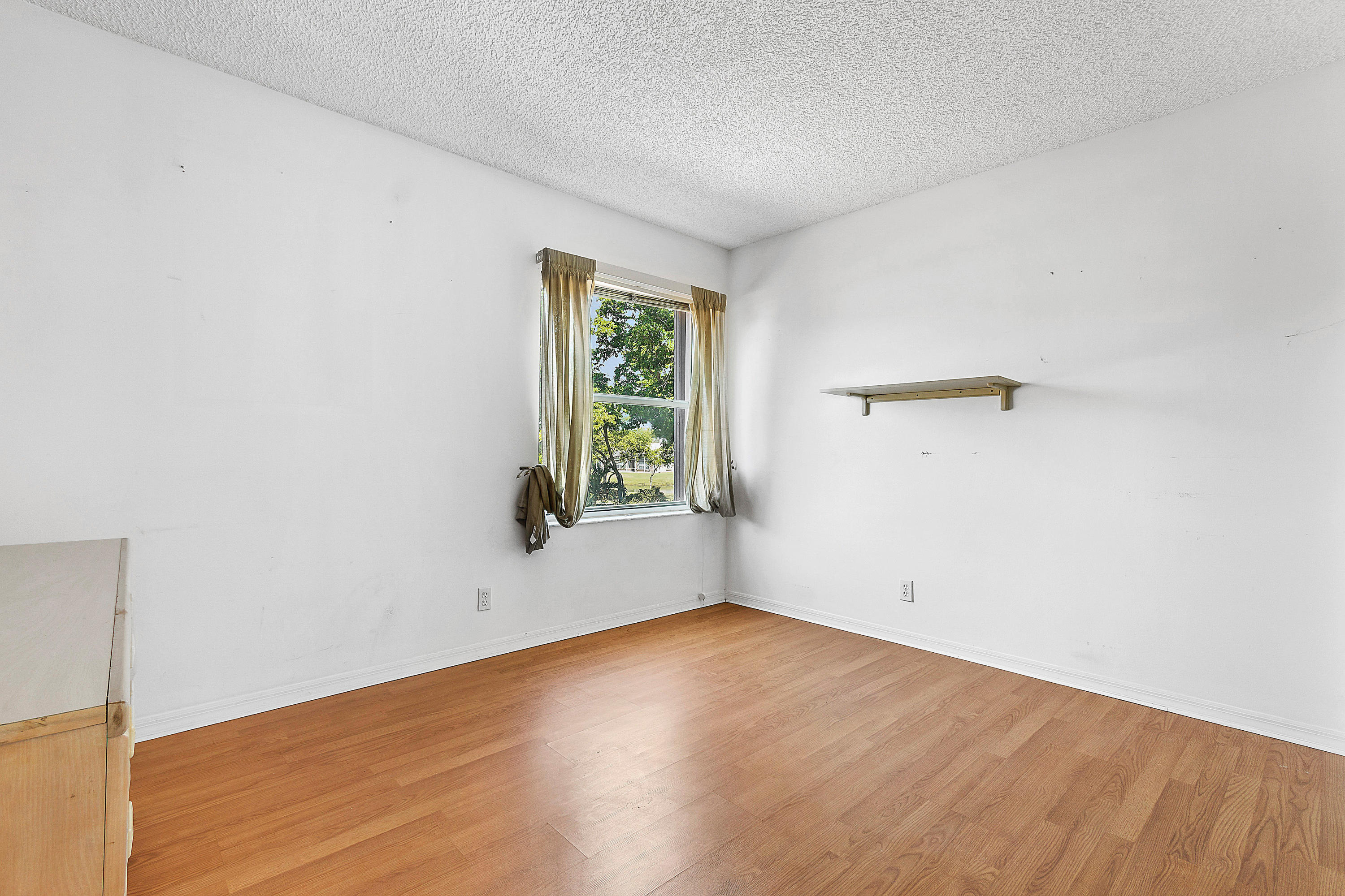 WINSTON TRAILS - Residential