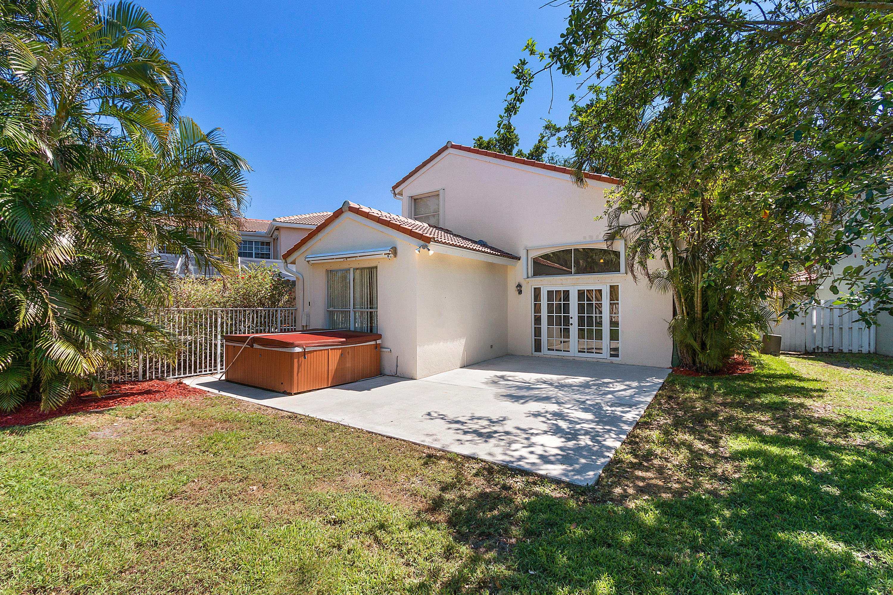 WINSTON TRAILS - Residential