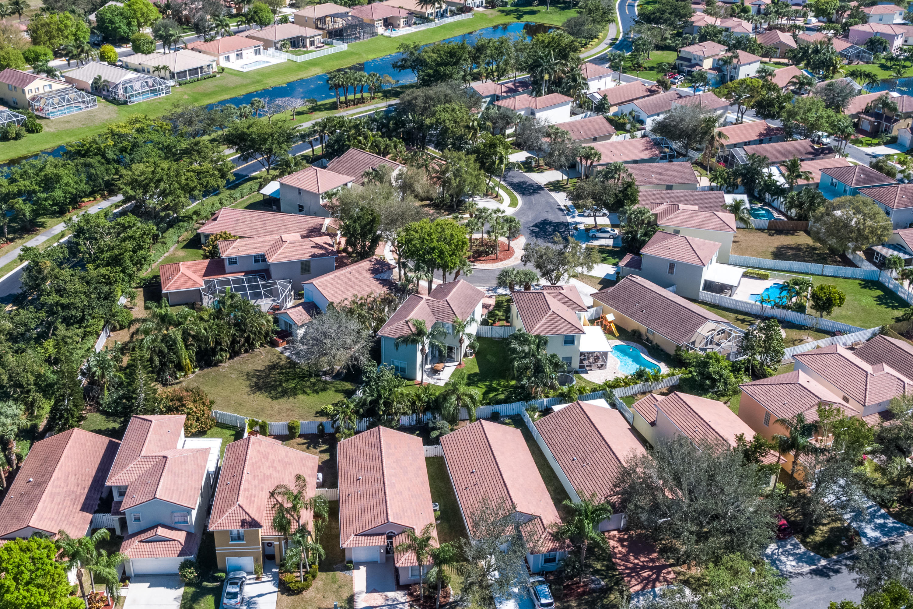 WINSTON TRAILS - Residential