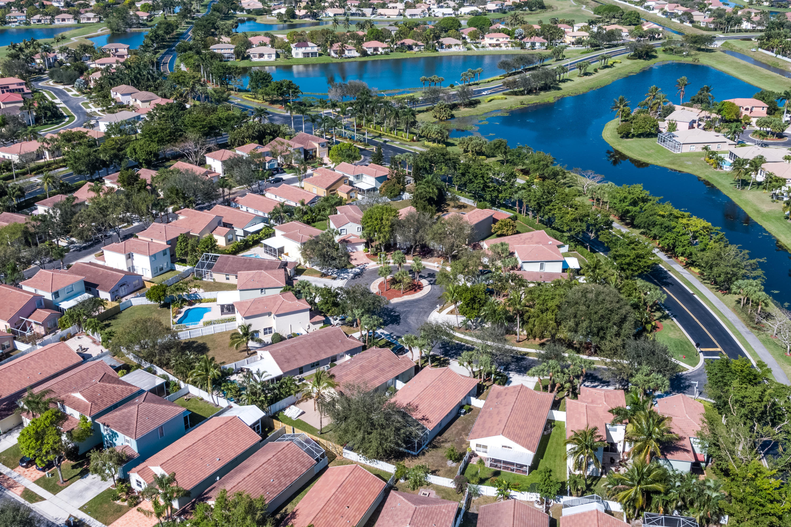 WINSTON TRAILS - Residential