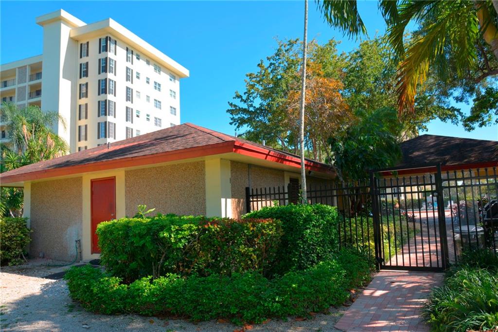 Palm Aire Country Club - Residential