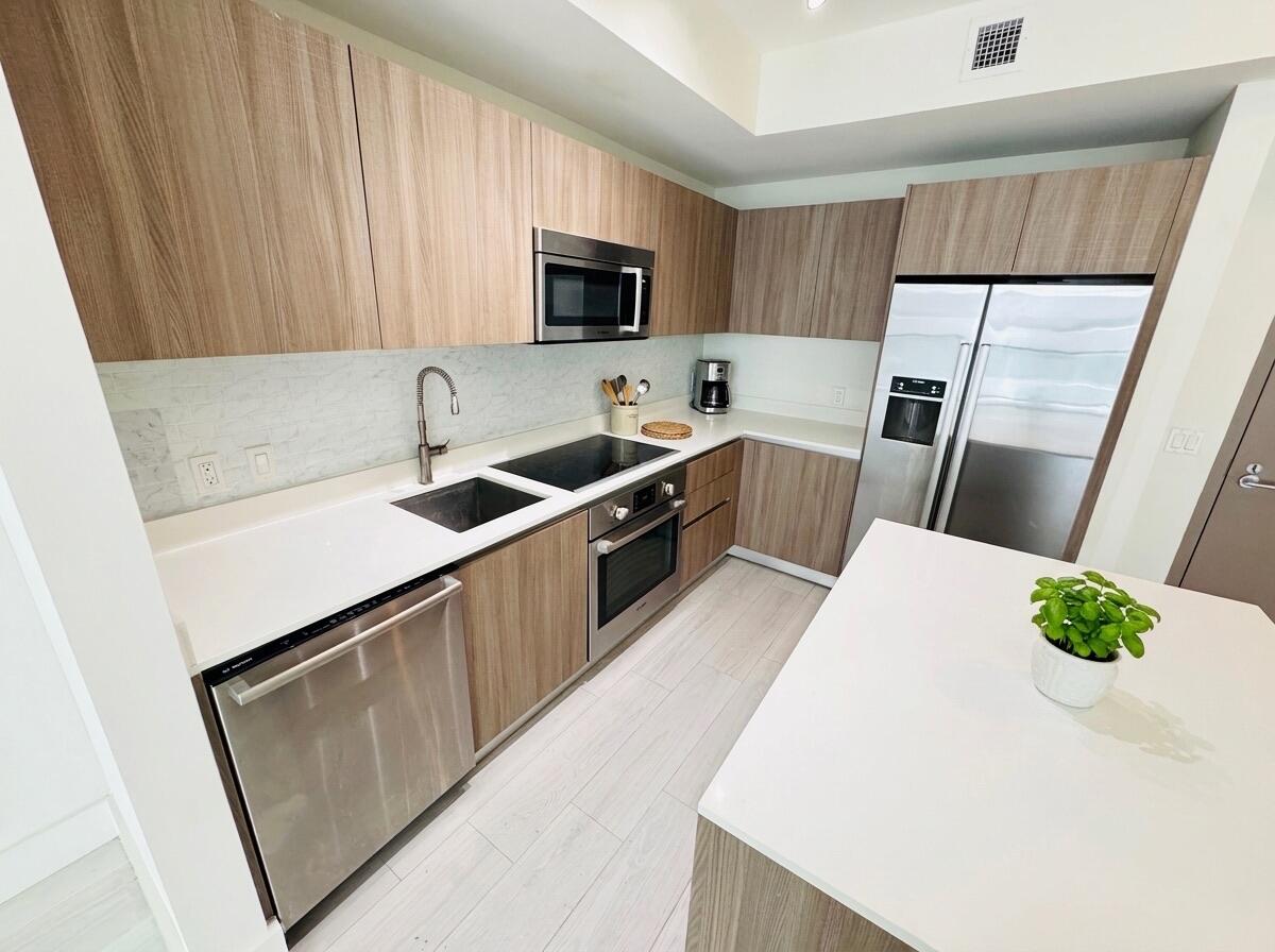 201 SW 17TH Road 603